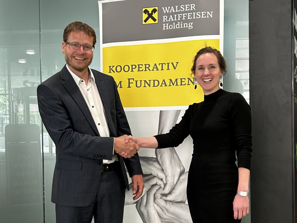 SVCK-Präsidentin Mareike Gruber und Holding-Vorstand Julian Müller